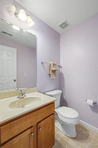 1211 Cashmere Lane, St Peters, MO 63376