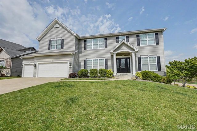 1211 Cashmere Lane, St Peters, MO 63376