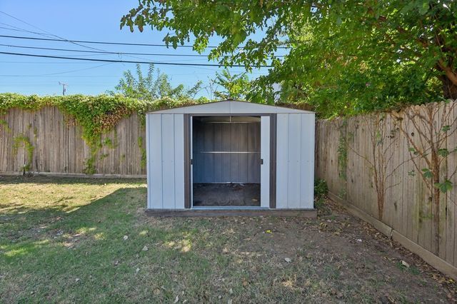 1719 S Gary Place, Tulsa, OK 74104