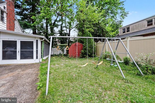 2437 PARKWAY BLVD, Harrisburg, PA 17103