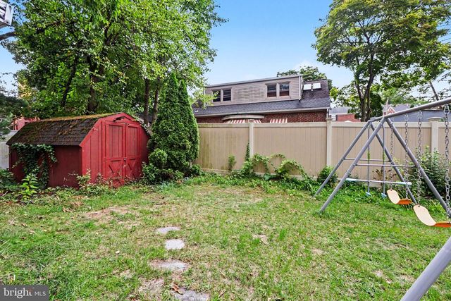 2437 PARKWAY BLVD, Harrisburg, PA 17103
