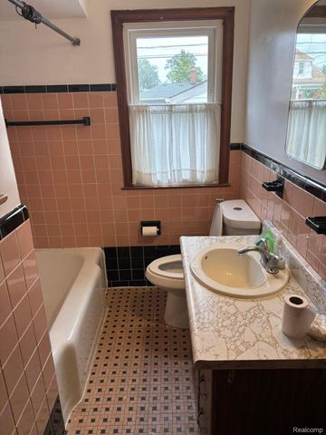6414 Argyle Street, Dearborn, MI 48126