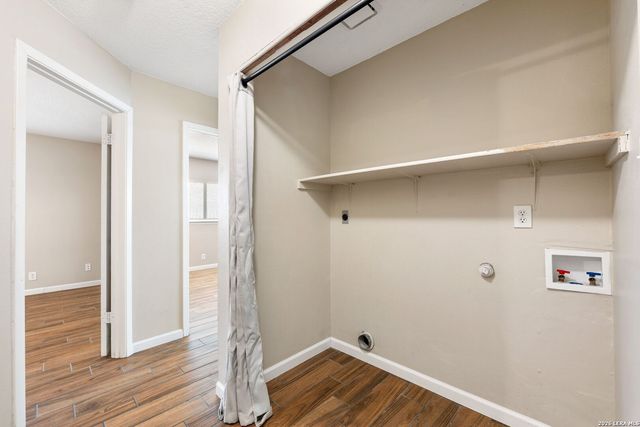 816 Meadow Stone, Converse, TX 78109