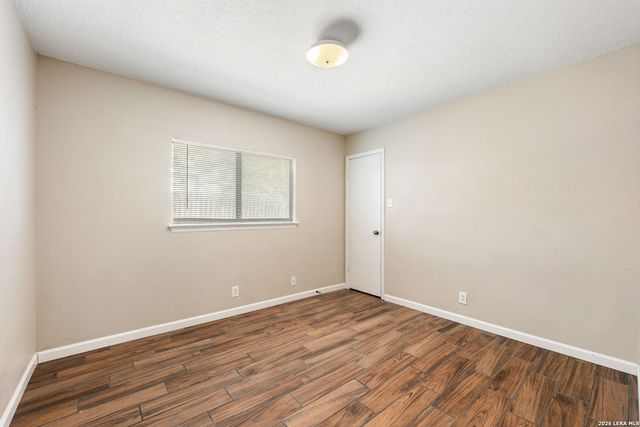 816 Meadow Stone, Converse, TX 78109