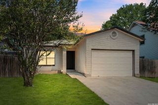 816 Meadow Stone, Converse, TX 78109