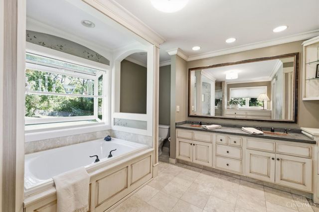 6626 Rollaway Road, Madeira, OH 45236
