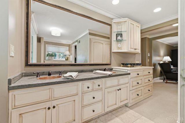 6626 Rollaway Road, Madeira, OH 45236