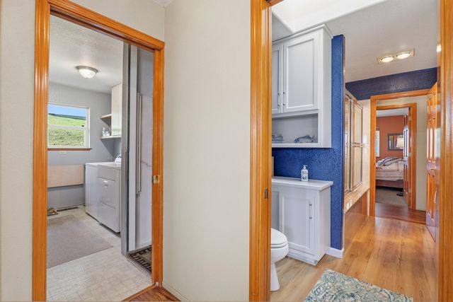 160 Wallace Lane, Grants Pass, OR 97527