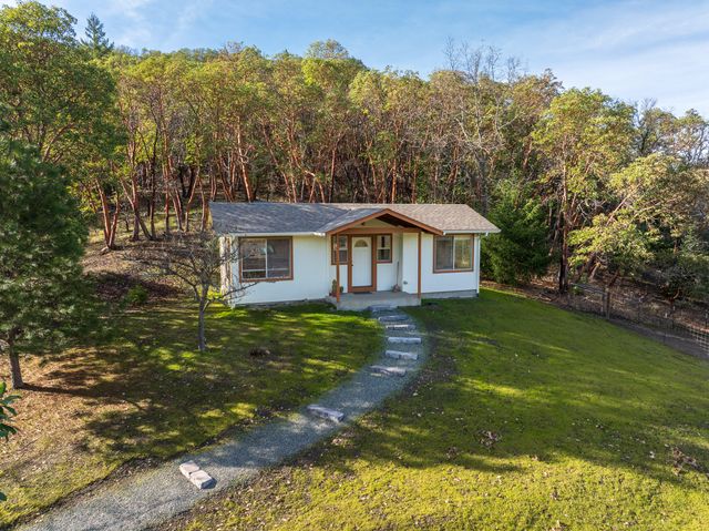 160 Wallace Lane, Grants Pass, OR 97527