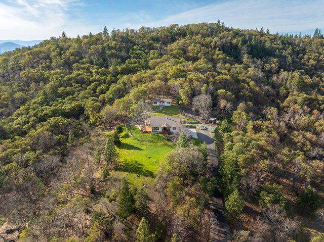 160 Wallace Lane, Grants Pass, OR 97527