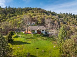 160 Wallace Lane, Grants Pass, OR 97527