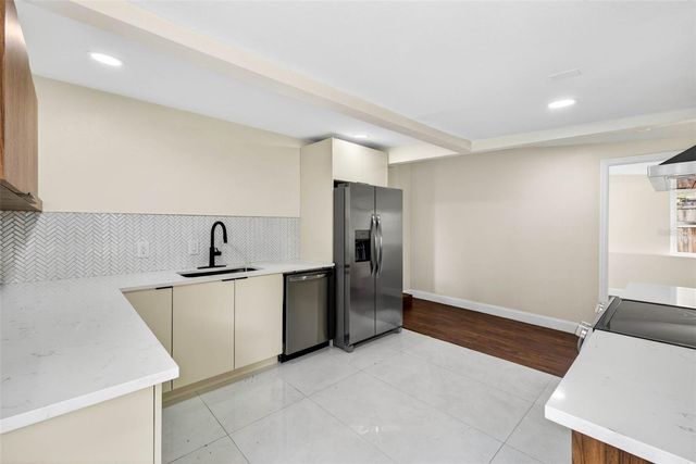 834 E LIME STREET, Lakeland, FL 33801