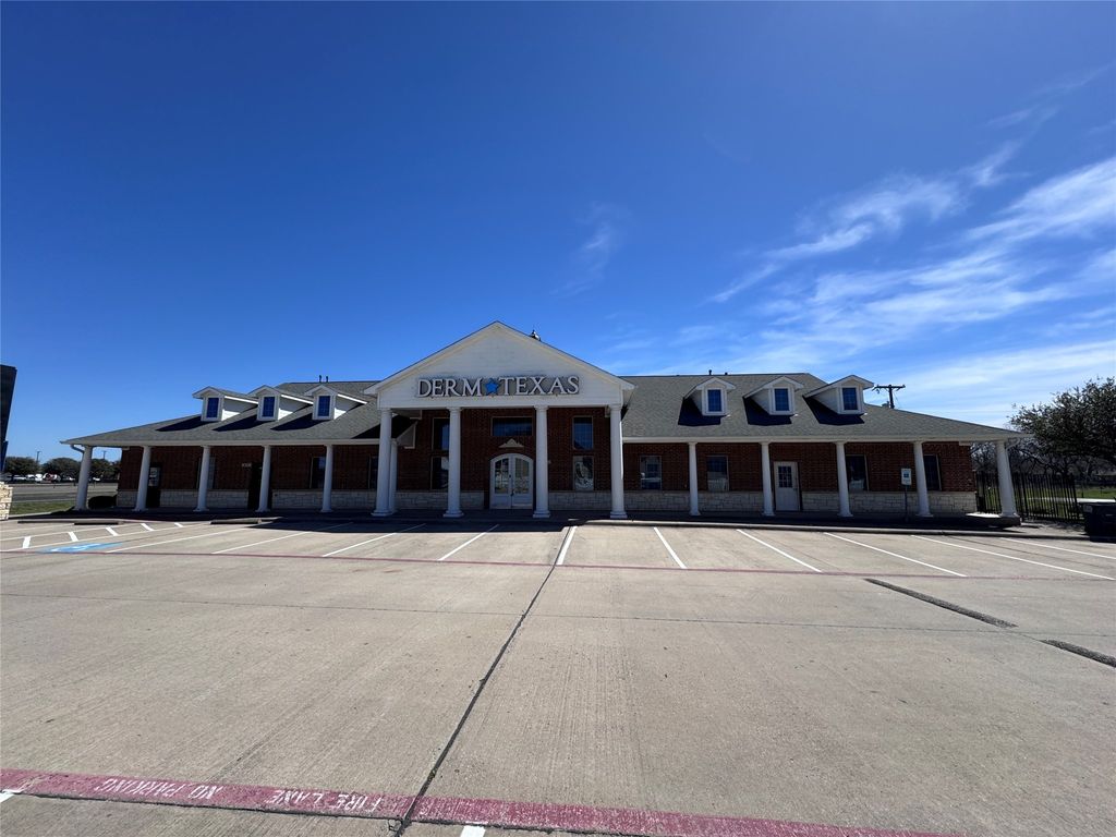 109 E US Highway 80, Forney, TX 75126