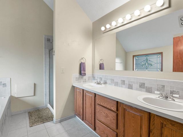 10048 N Seminole Dr, Spokane, WA 99208