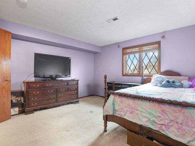 10048 N Seminole Dr, Spokane, WA 99208