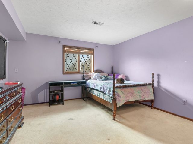 10048 N Seminole Dr, Spokane, WA 99208