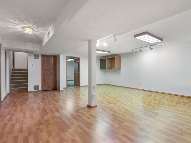 10048 N Seminole Dr, Spokane, WA 99208