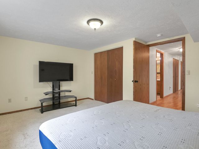 10048 N Seminole Dr, Spokane, WA 99208