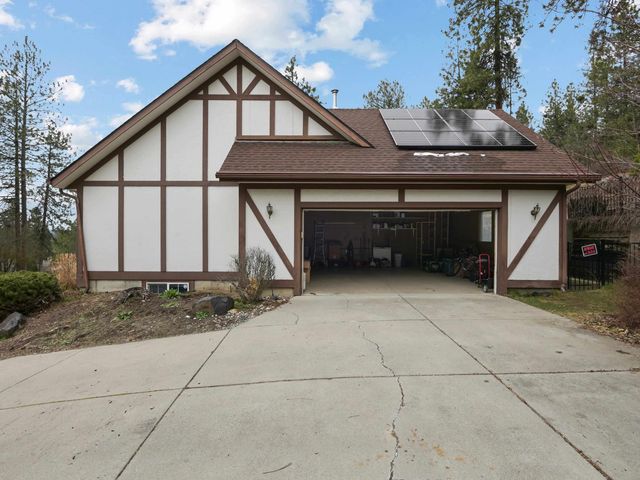 10048 N Seminole Dr, Spokane, WA 99208