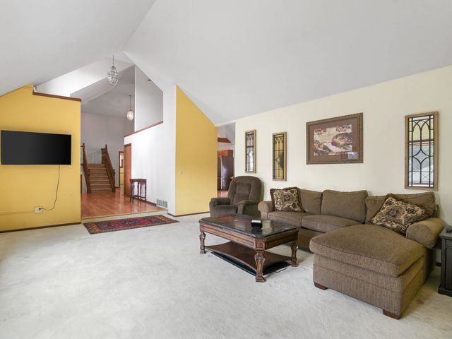 10048 N Seminole Dr, Spokane, WA 99208