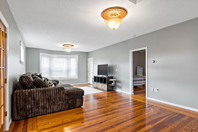 1000 Riverside Ave, Somerset, MA 02726