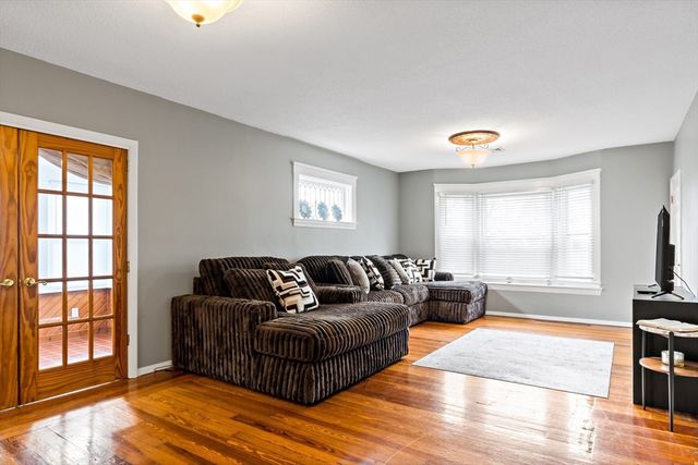 1000 Riverside Ave, Somerset, MA 02726