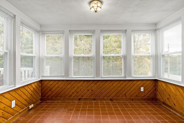 1000 Riverside Ave, Somerset, MA 02726