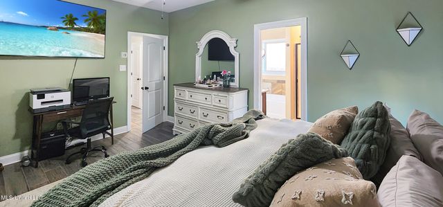 14456 N Swan Road, Gulfport, MS 39503