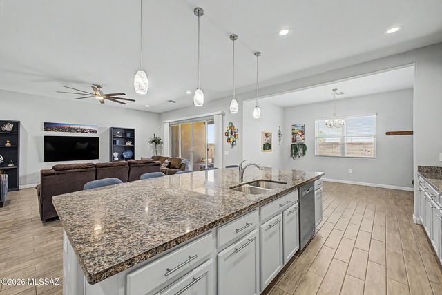 10311 N Pink Trumpet Drive, Marana, AZ 85653