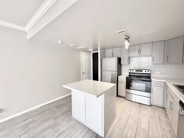 2016 Main Street 915, Houston, TX 77002