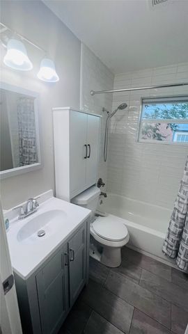 909 Laguna Drive, Denton, TX 76209