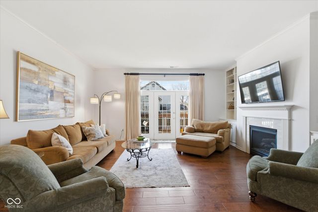 10182 Winslow Way, Fishers, IN 46037