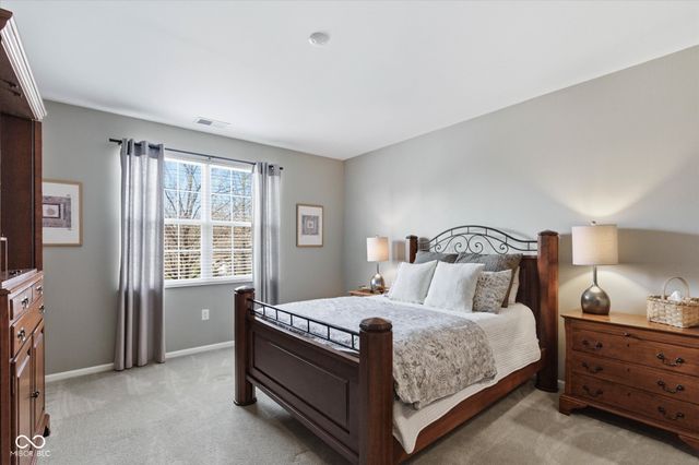 10182 Winslow Way, Fishers, IN 46037