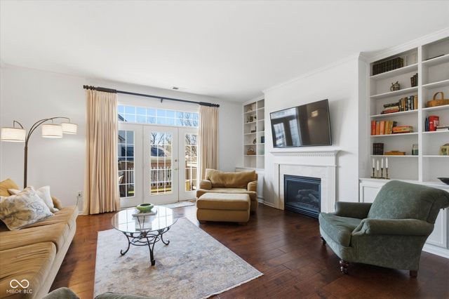 10182 Winslow Way, Fishers, IN 46037