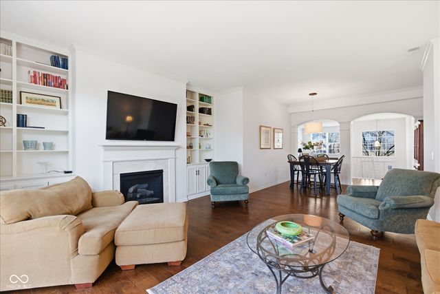 10182 Winslow Way, Fishers, IN 46037