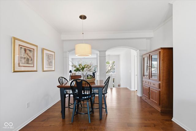 10182 Winslow Way, Fishers, IN 46037