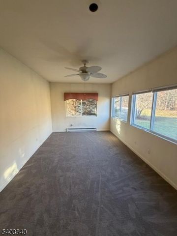 8 Holly Dr., Hamburg Boro, NJ 07419