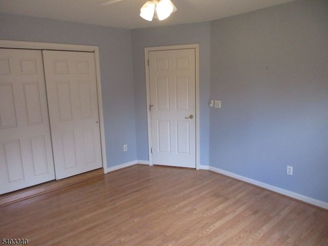 8 Holly Dr., Hamburg Boro, NJ 07419