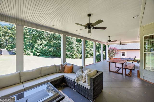 374 Deer Creek Drive, Forsyth, GA 31029