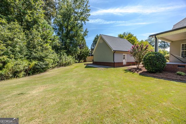 374 Deer Creek Drive, Forsyth, GA 31029