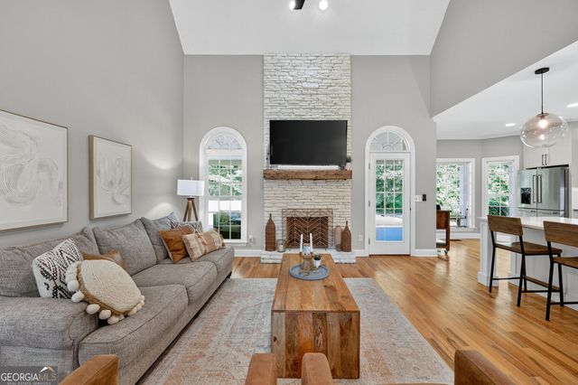 374 Deer Creek Drive, Forsyth, GA 31029