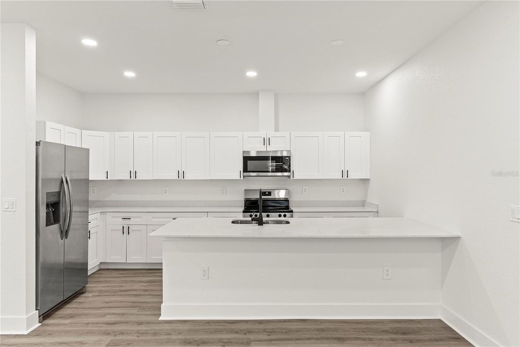 Image 7 of property listing at 2806 N 29TH STREET 2, Tampa, FL 33605