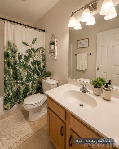 18 Old West Chapel Road, Asheville, NC 28803