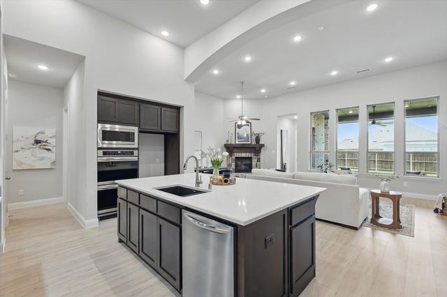 2519 Jefferson Avenue, Melissa, TX 75454