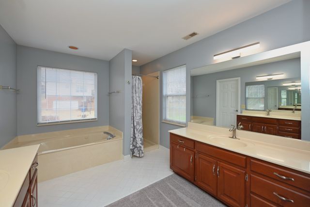 820 Caldwell Dr, Goodlettsville, TN 37072