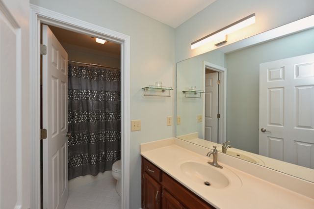 820 Caldwell Dr, Goodlettsville, TN 37072