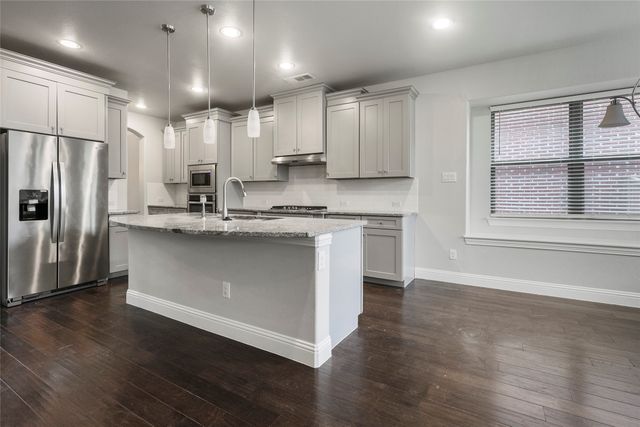 221 Red Bud Pass, Wylie, TX 75098