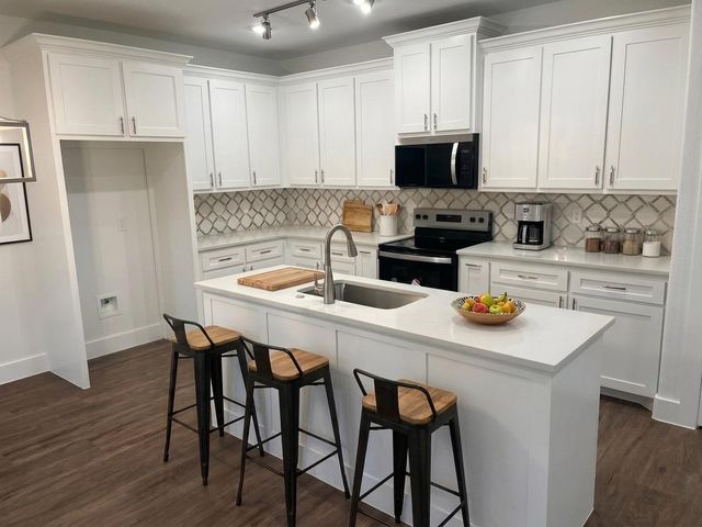 5912 Tin Top Highway, Granbury, TX 76048