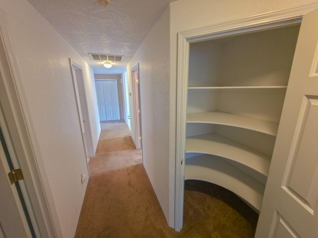 909 NW Regent Drive, Grants Pass, OR 97526