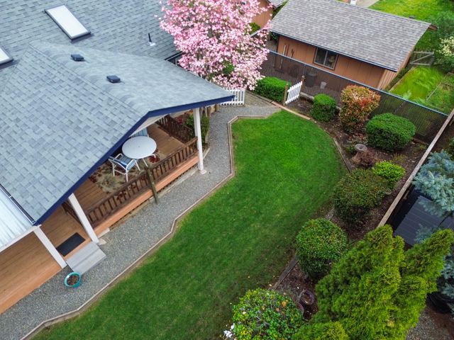 909 NW Regent Drive, Grants Pass, OR 97526